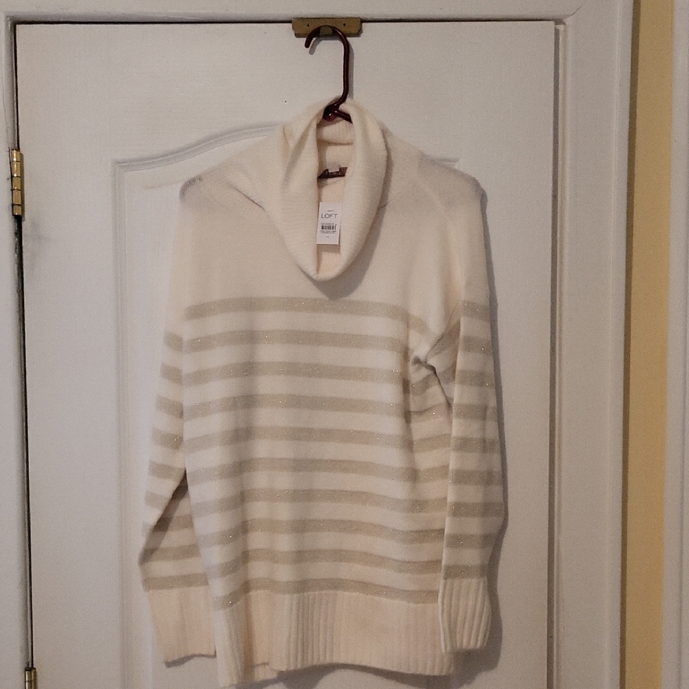 NWT Loft Medium Beautiful Sweater
